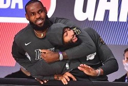 浓眉爆料自己喝酒视频大全,揭秘篮球场外的另一面